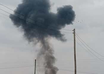 Huge smoke engulfs a section of Mwihoko area after the light aircraft crash./SCREENGRAB