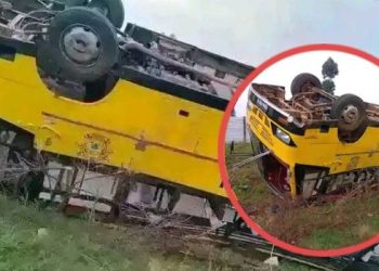 Salvation Army Imusutsu High School bus involved in an accident on Friday, August 8, 2025. Photo Cop Tr/Mrr Rally