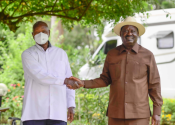 Museveni pays tribute to Raila
