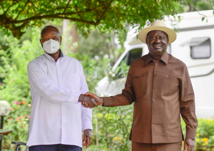 Museveni pays tribute to Raila