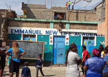Learners from the PP2 class were washing their hands when stones and other construction materials suddenly fell from a nearby plot under construction, striking four children.
