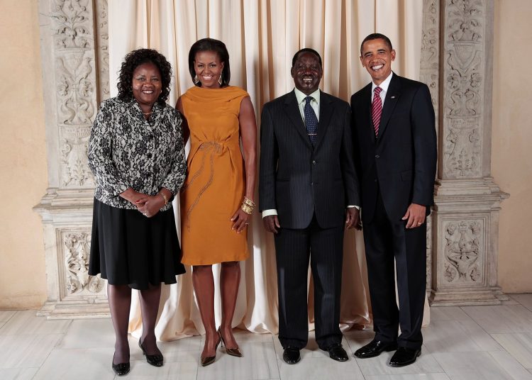 Former US President Barack Obama and Former first Lady Michelle Obama in a joint picture with former PM Raila Odinga and his spouse Mama Ida