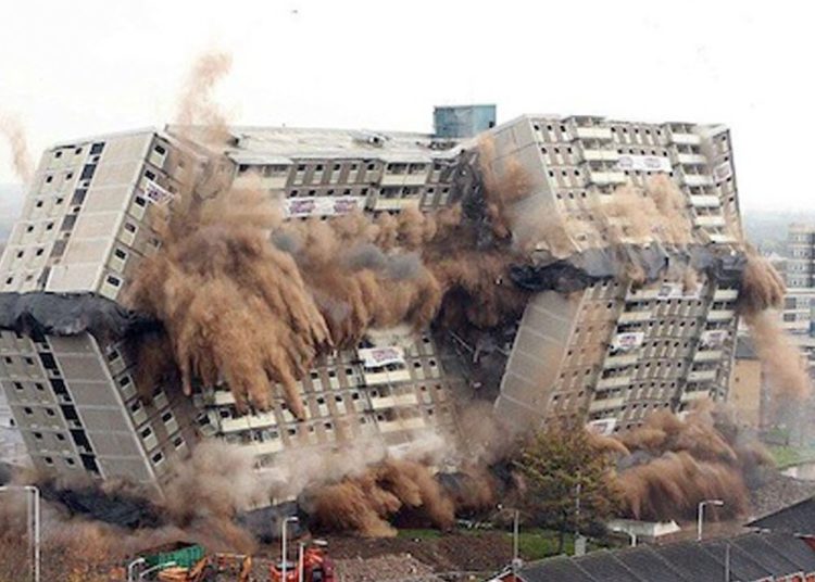 Building Collapsing